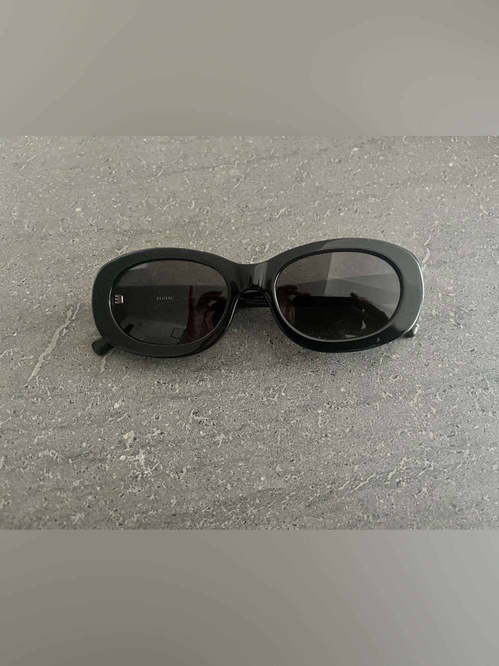 NWOT never used Italic Celeste oval Women's Black Oval Sunglasses